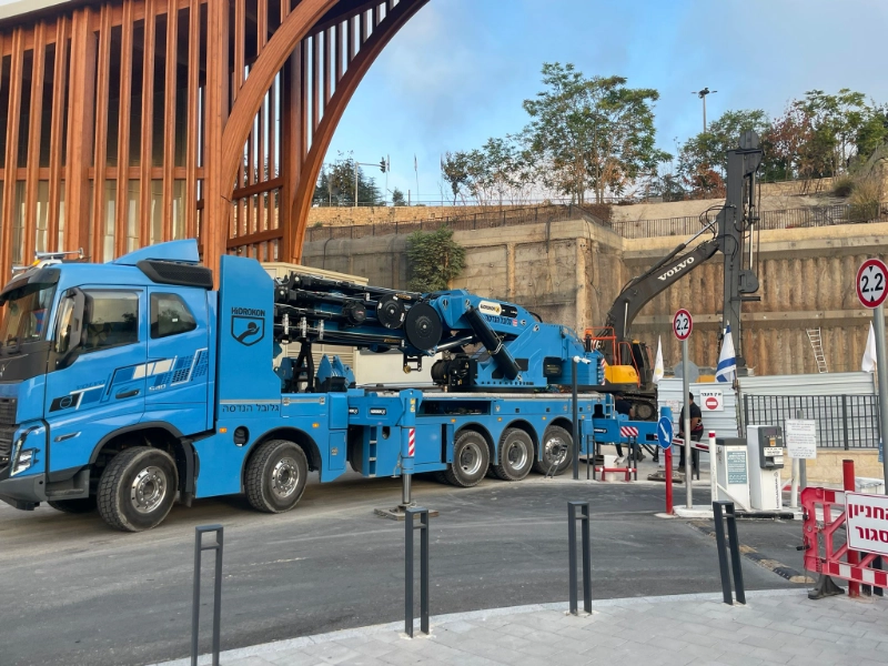 עבודות מנוף
