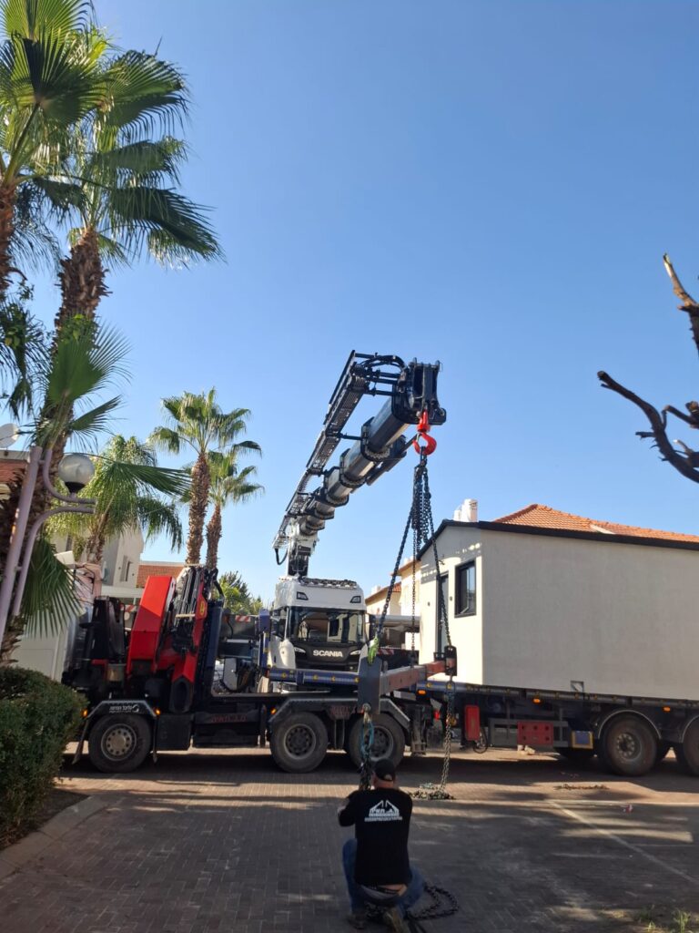 הובלת קרוואנים- מבנים ניידים עם שיא הובלות ומסחר בע"מ